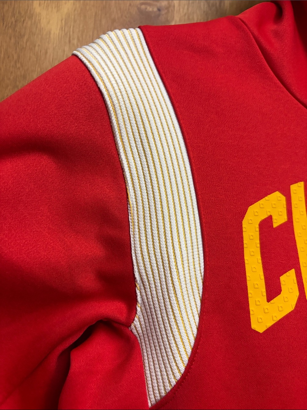 Nike Red & Yellow Kansas City Chiefs Hoodie (youth M 10-12) - Picture 3 of 13